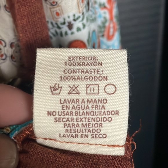 Mystree LS shirt LARGE with lace detail and paisley & brown print new no tags - Picture 6 of 7